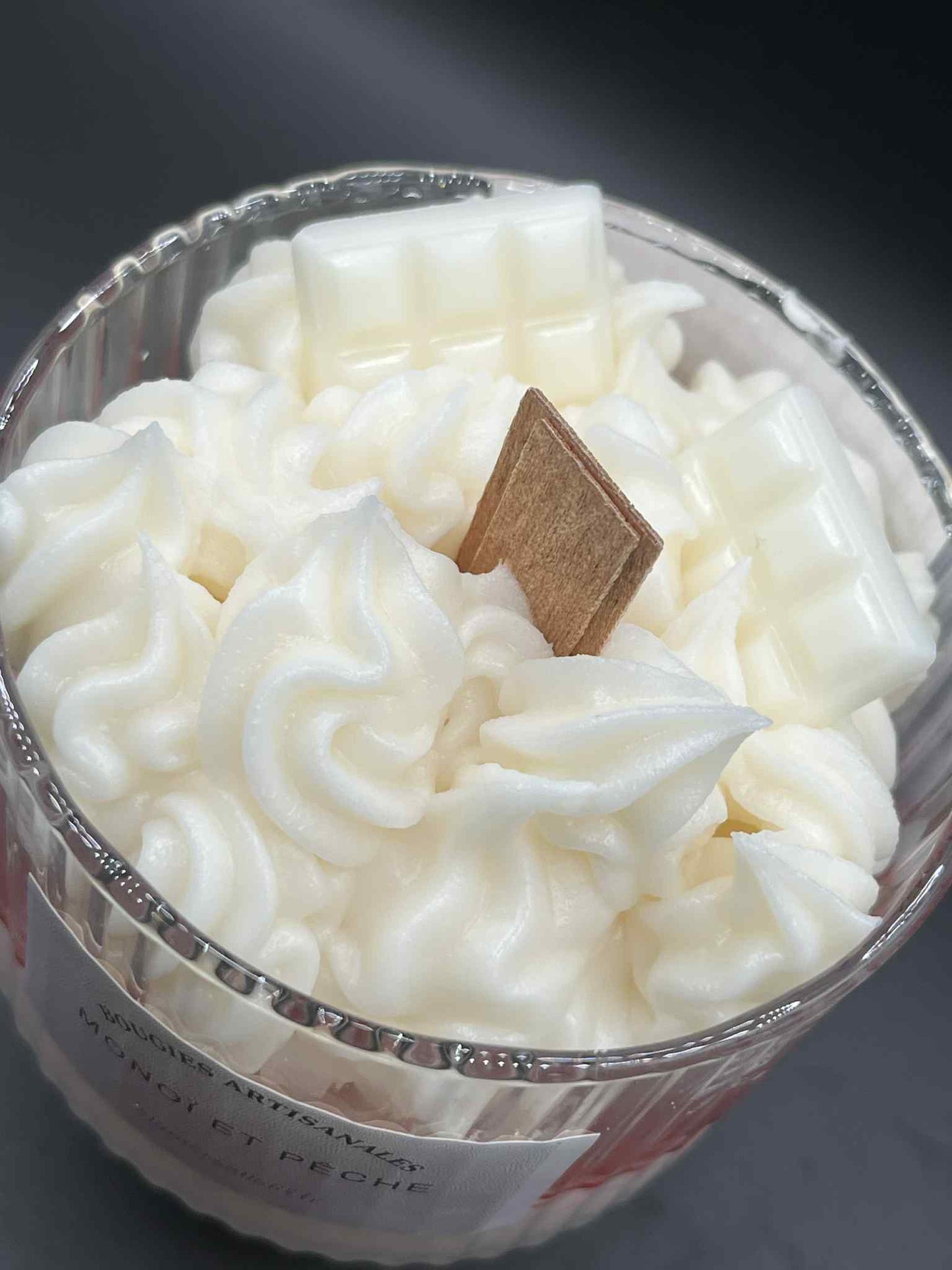 Bougie LOVE Monoï et pêche