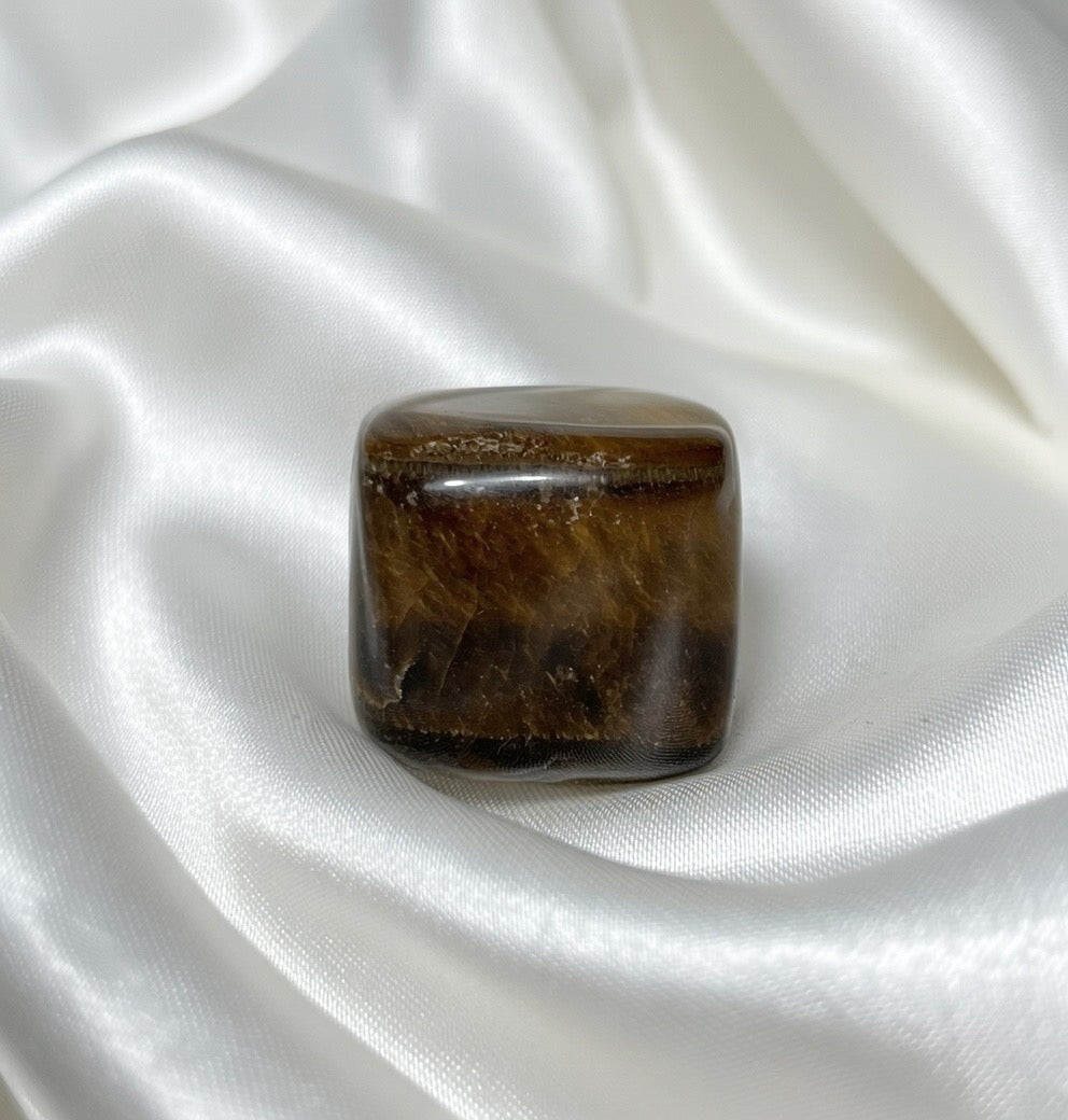 Pierre oeil de tigre