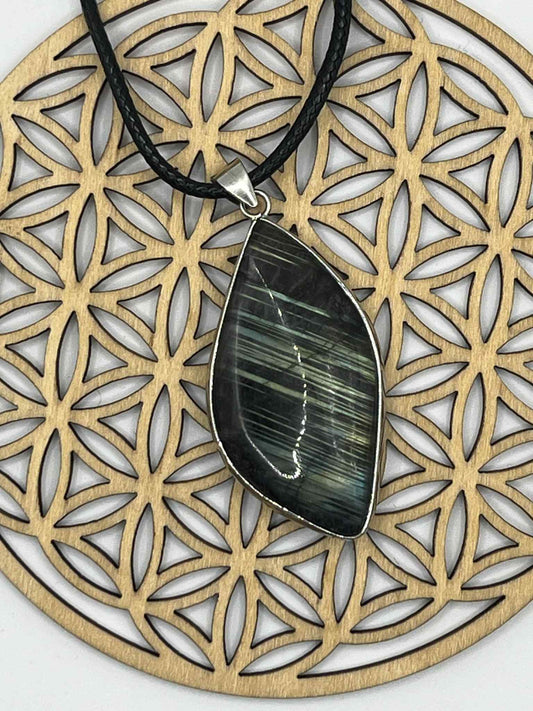 Collier Labradorite Forme Libre 5cm